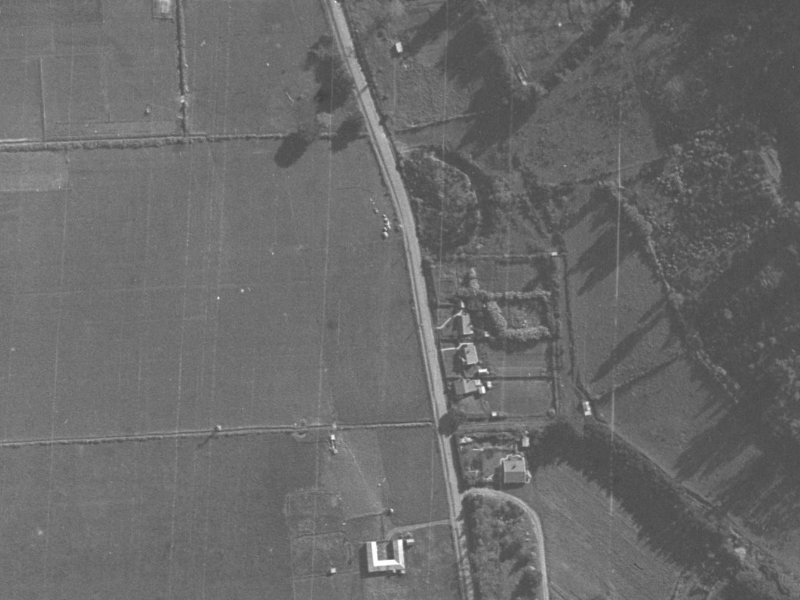 133-169 Bridle Path Road from the air, 1940-1944