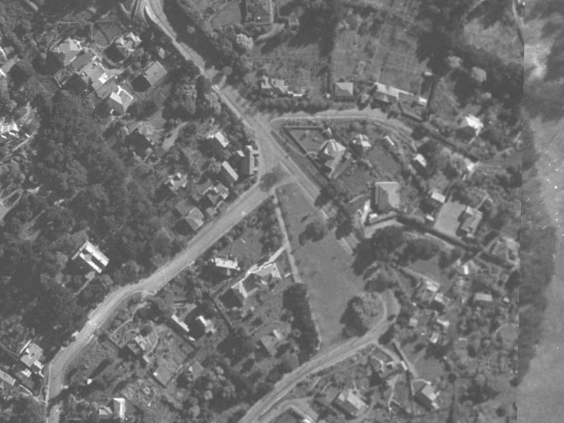 60 Dyers Pass Road from the air, 1940-1944
