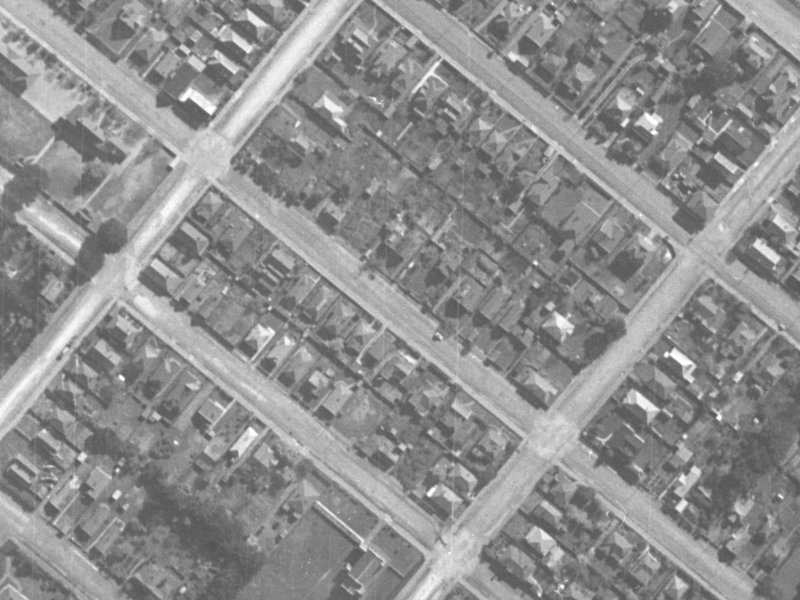 45 Wiggins Street from the air, 1940-1944