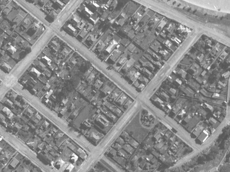 120 Nayland Street from the air, 1940-1944