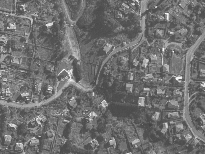 25-27 Macmillan Avenue from the air, 1940-1944