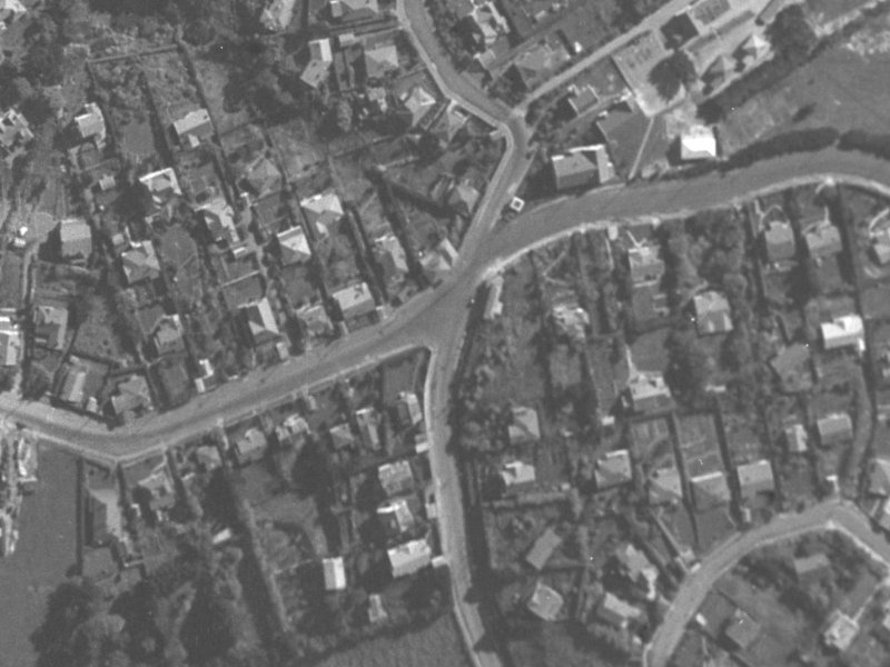 125 Hackthorne Road from the air, 1940-1944