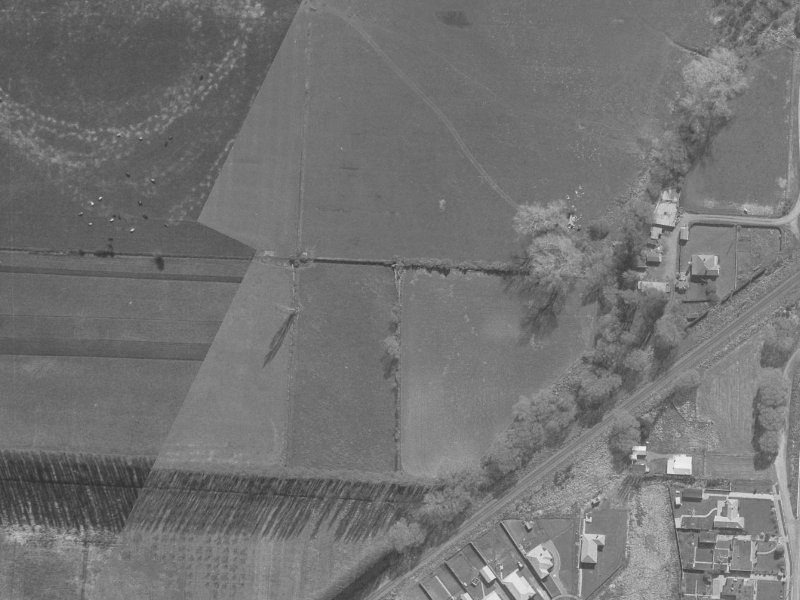 32A Regents Park Drive from the air, 1960-1964