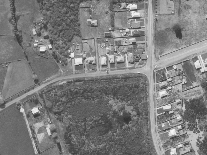 90–100 Greenhaven Drive from the air, 1960-1964