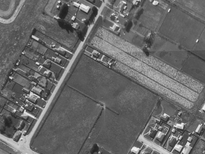 2/64 Bainton Street from the air, 1960-1964
