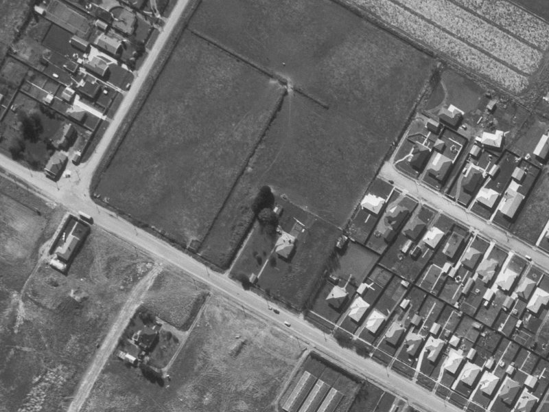 7B Rolfe Place from the air, 1960-1964