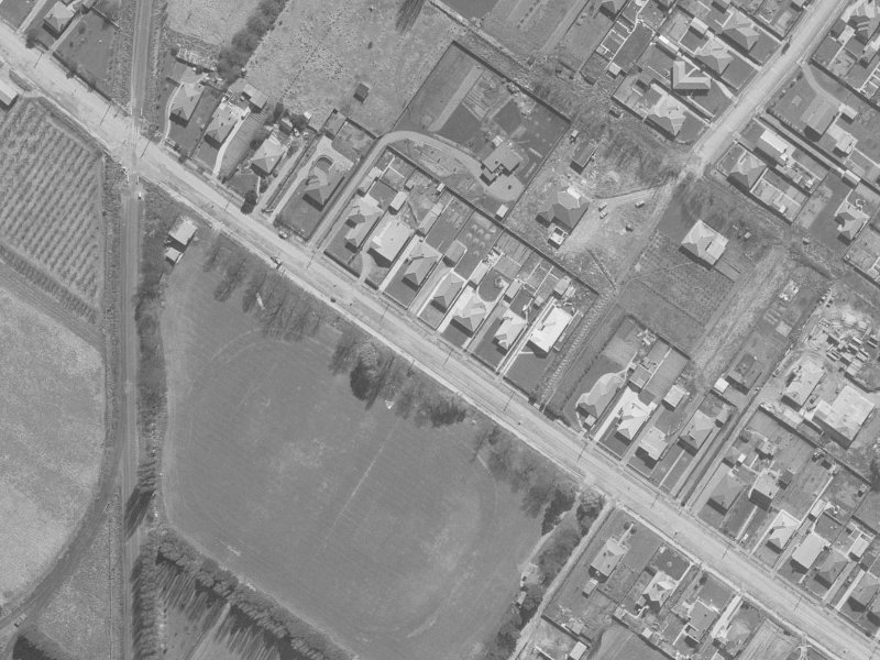 72 Sawyers Arms Road from the air, 1960-1964
