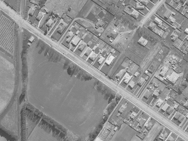 68 Sawyers Arms Road from the air, 1960-1964