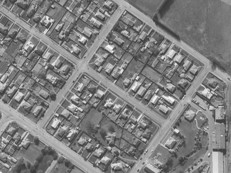 11 Hoani Street from the air, 1960-1964