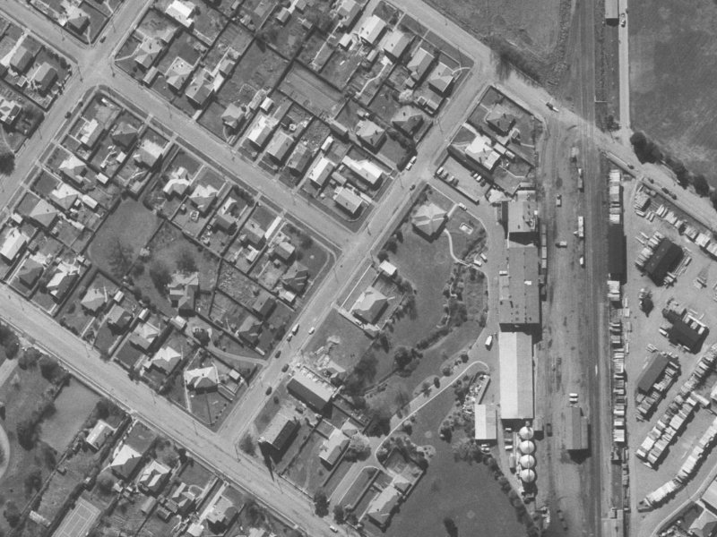 18 Chapel Street from the air, 1960-1964