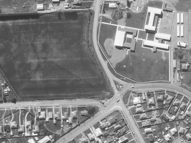432 Hills Road from the air, 1960-1964
