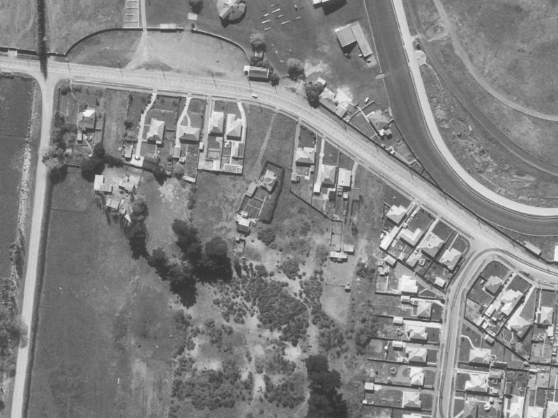 5 Blue Gum Place from the air, 1960-1964