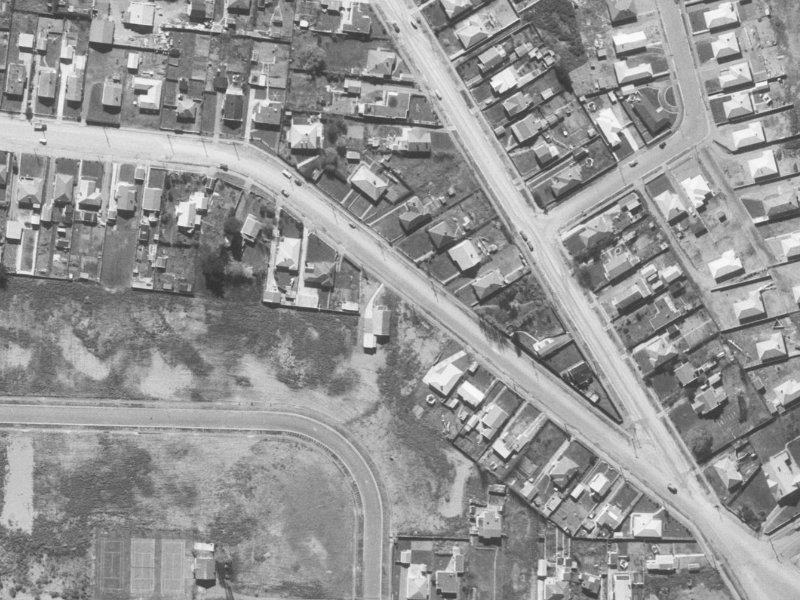 39 Rookwood Avenue from the air, 1960-1964