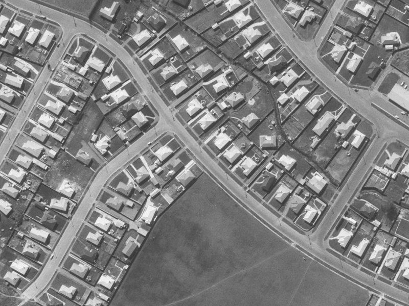 212-210 Condell Avenue from the air, 1960-1964