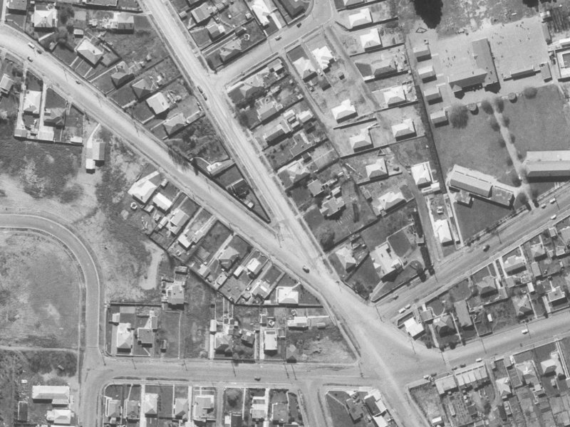 125 Marriotts Road from the air, 1960-1964