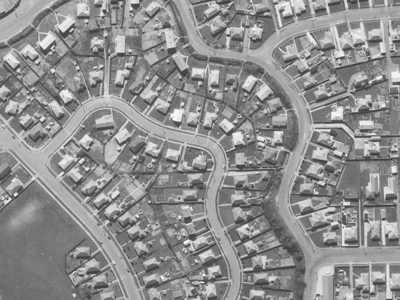35 Bellbrook Crescent from the air, 1960-1964