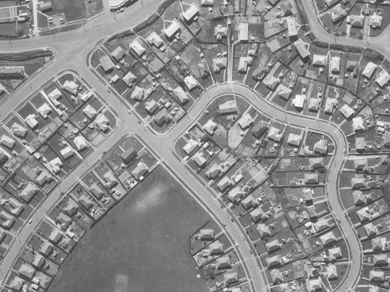 51 Bellbrook Crescent from the air, 1960-1964