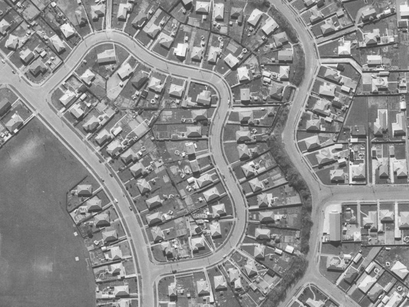 25 Bellbrook Crescent from the air, 1960-1964