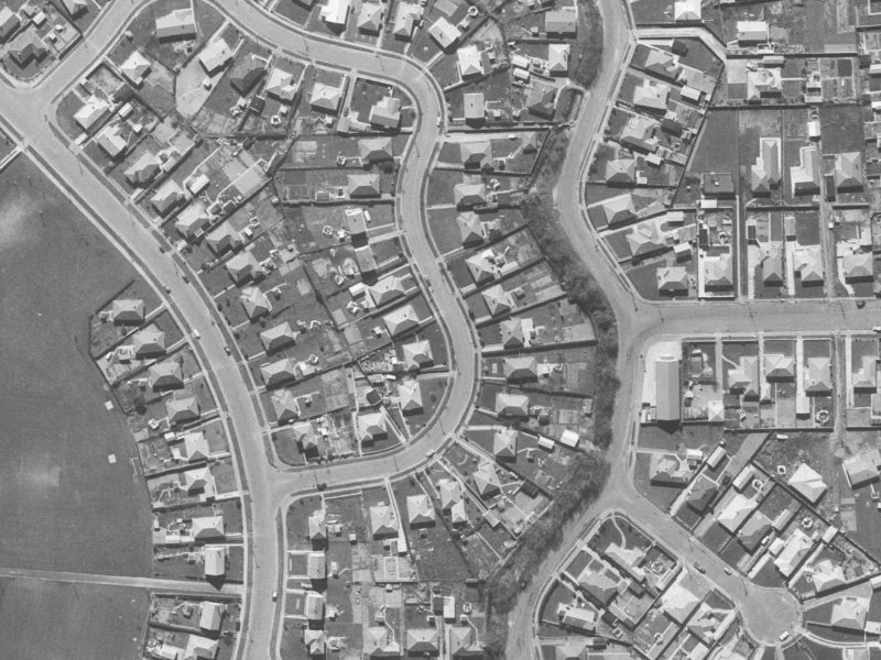 19 Bellbrook Crescent from the air, 1960-1964