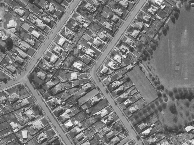 84 St James Avenue from the air, 1960-1964