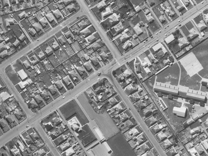65 Kensington Avenue from the air, 1960-1964