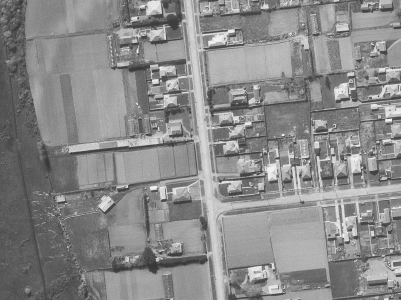 121 Kingsford Street from the air, 1960-1964