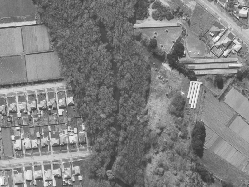 26 De Ville Place from the air, 1960-1964