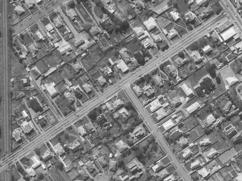 164 Blighs Road from the air, 1960-1964