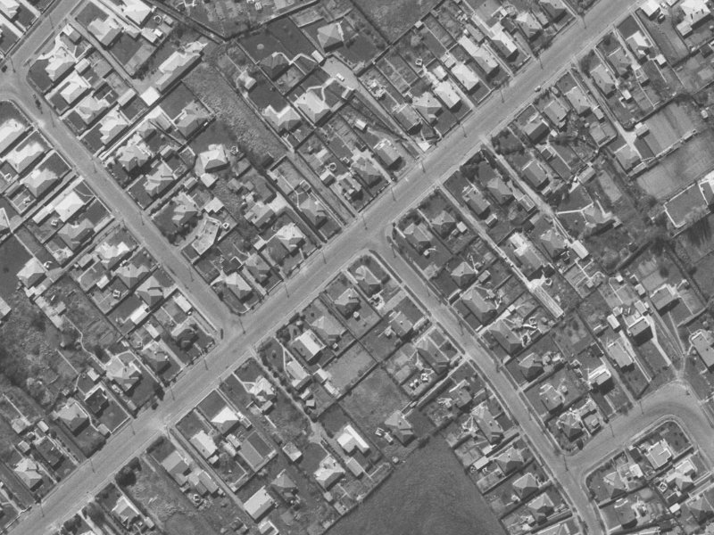 37 Aorangi Road from the air, 1960-1964
