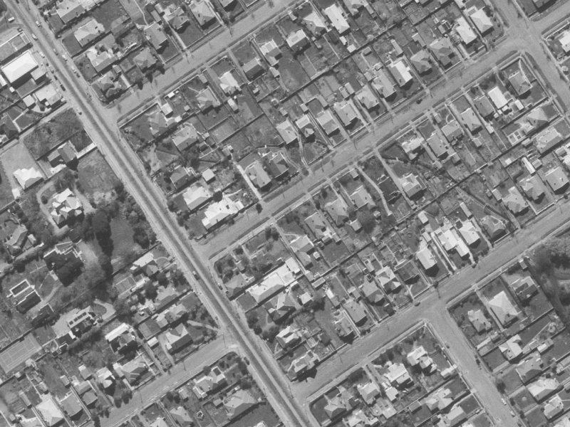 16 Perry Street from the air, 1960-1964