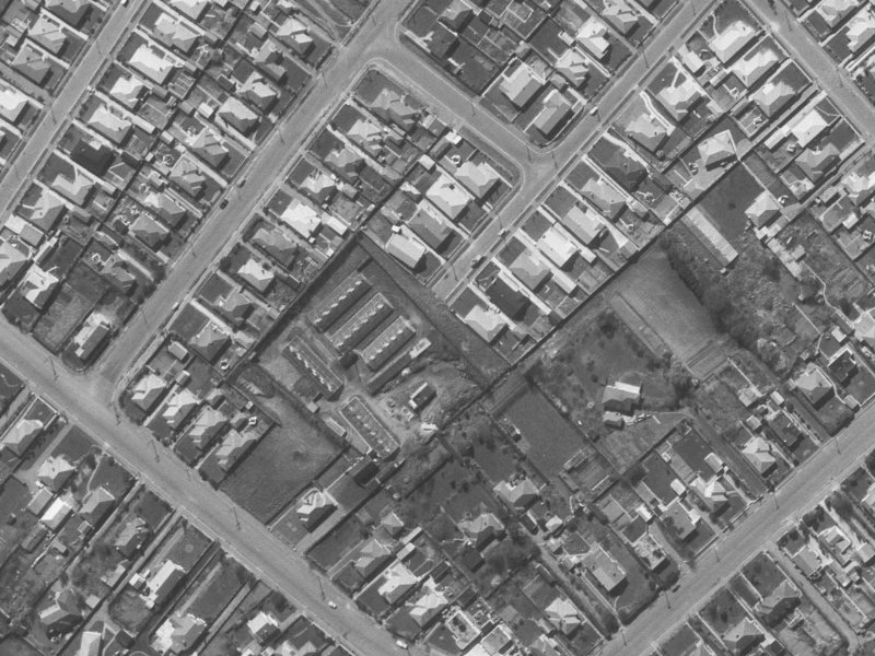 10 Hudson Street from the air, 1960-1964