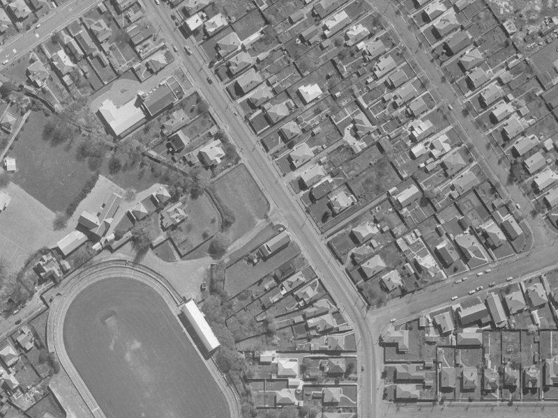 121-127 Cranford Street from the air, 1960-1964