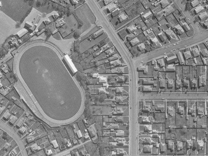 95 Cranford Street from the air, 1960-1964