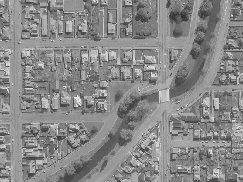 332 Cambridge Terrace from the air, 1960-1964