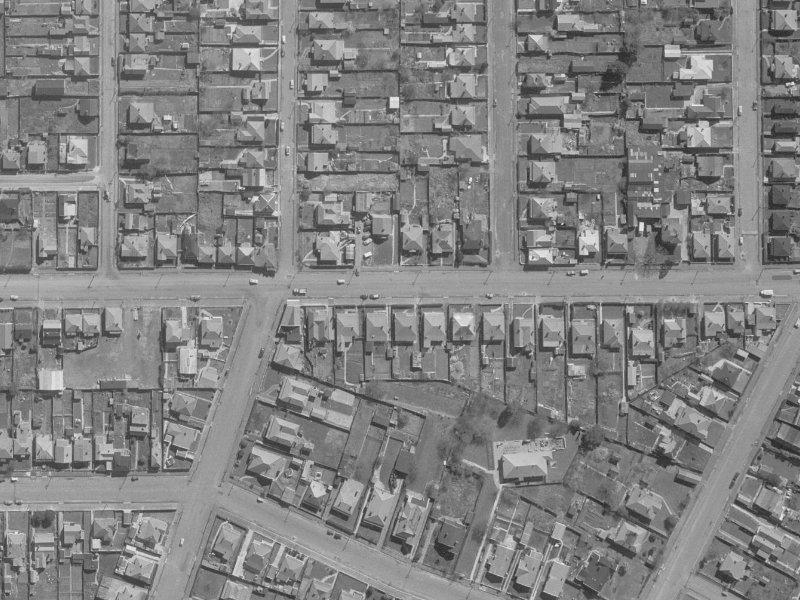 455-471 Tuam Street from the air, 1960-1964