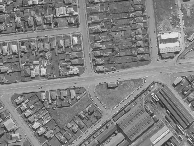 14 Picton Avenue from the air, 1960-1964