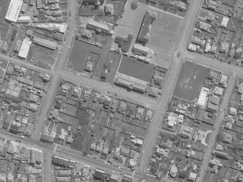 19 Hillview Road from the air, 1960-1964