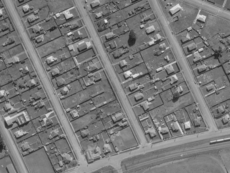 10 Mortlake Street from the air, 1960-1964
