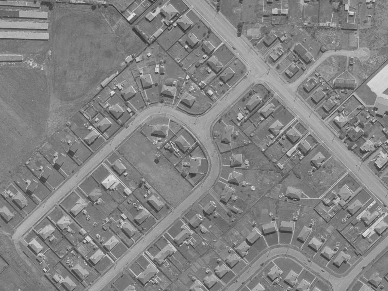 18 Dickson Crescent from the air, 1960-1964