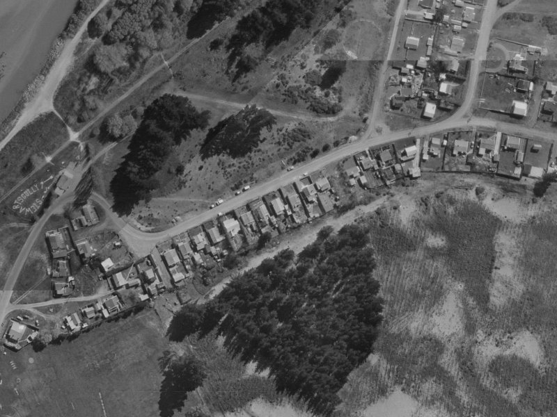 77 Riverlea Estate Drive from the air, 1970-1974