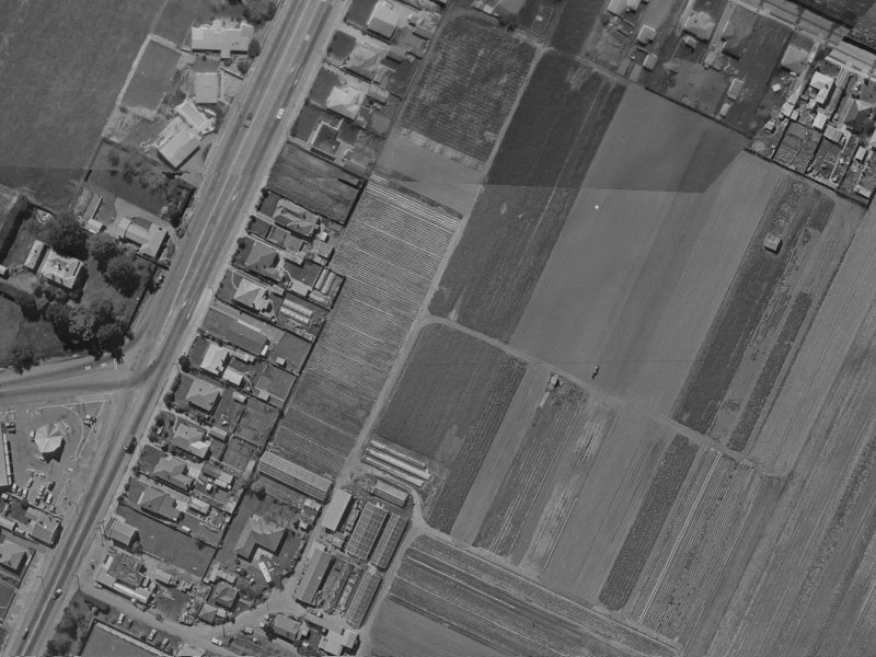 1 Tahi Place from the air, 1970-1974