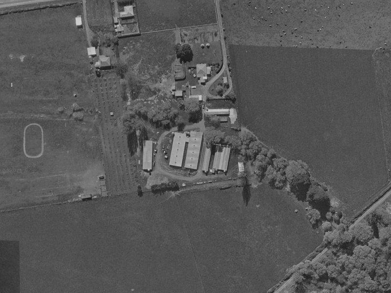 28 Springwater Avenue from the air, 1970-1974