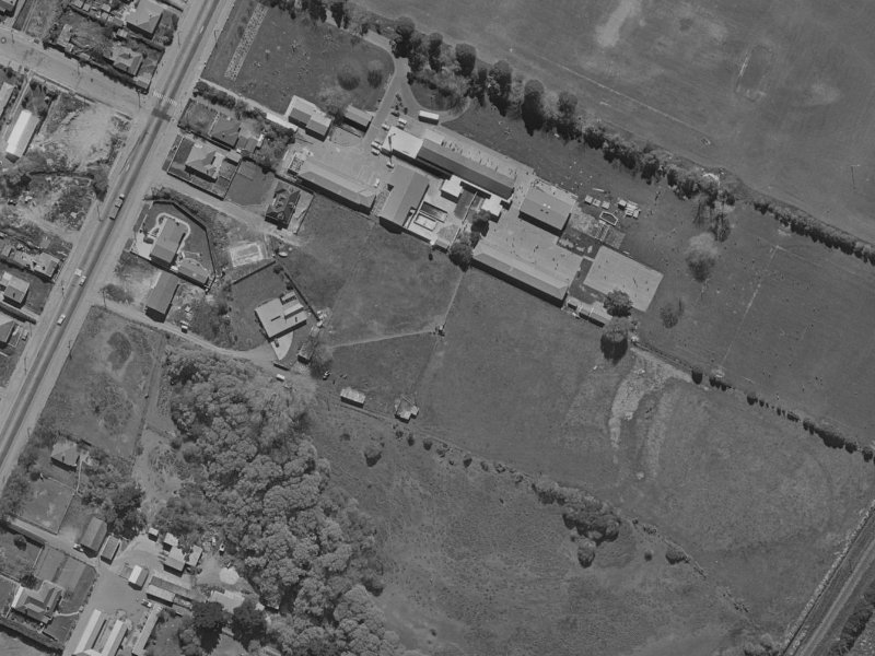 680D Main N Road from the air, 1970-1974