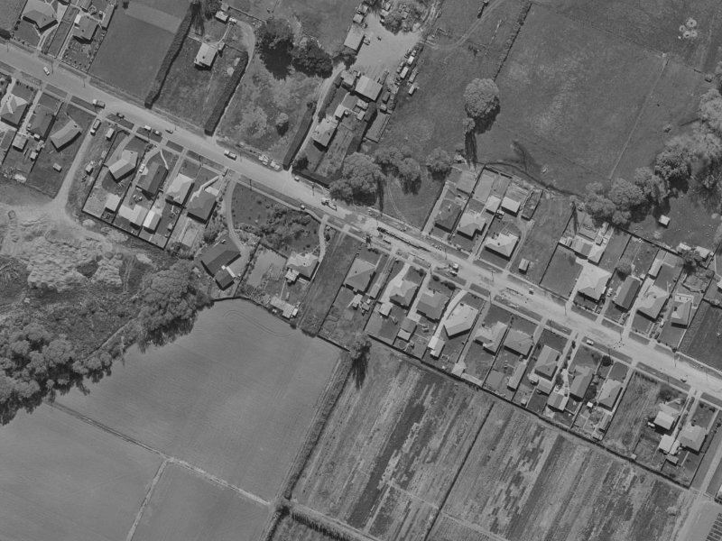 33 Englefield Road from the air, 1970-1974