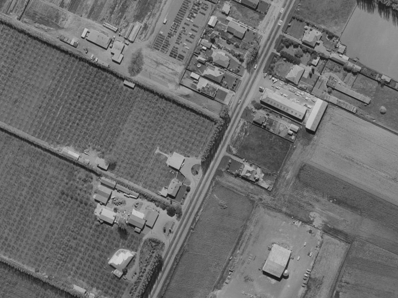 547-593 Main N Road from the air, 1970-1974
