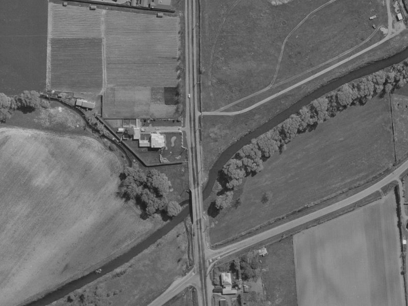 550 Marshland Road from the air, 1970-1974
