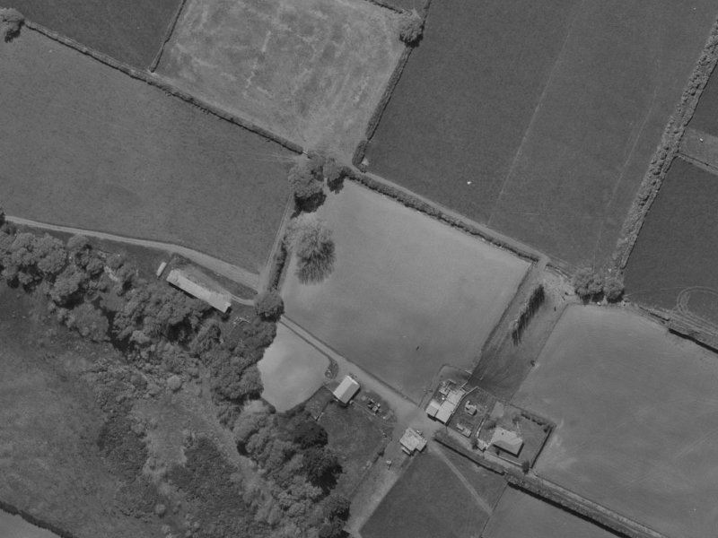 16 Saracen Avenue from the air, 1970-1974