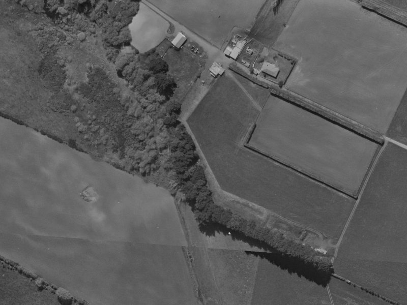 29 Saracen Avenue from the air, 1970-1974