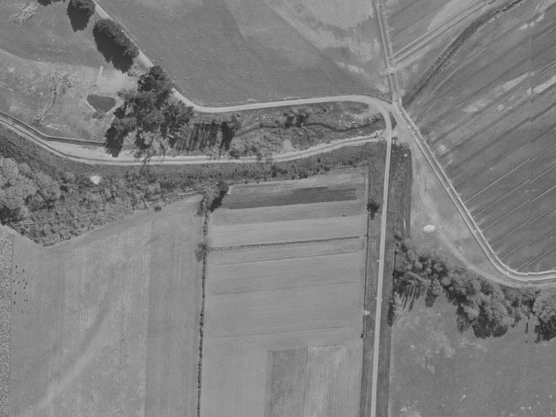 140-142 McLeans Island Road from the air, 1970-1974