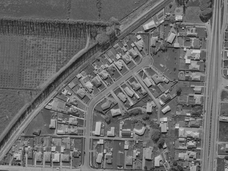 16C Canberra Place from the air, 1970-1974